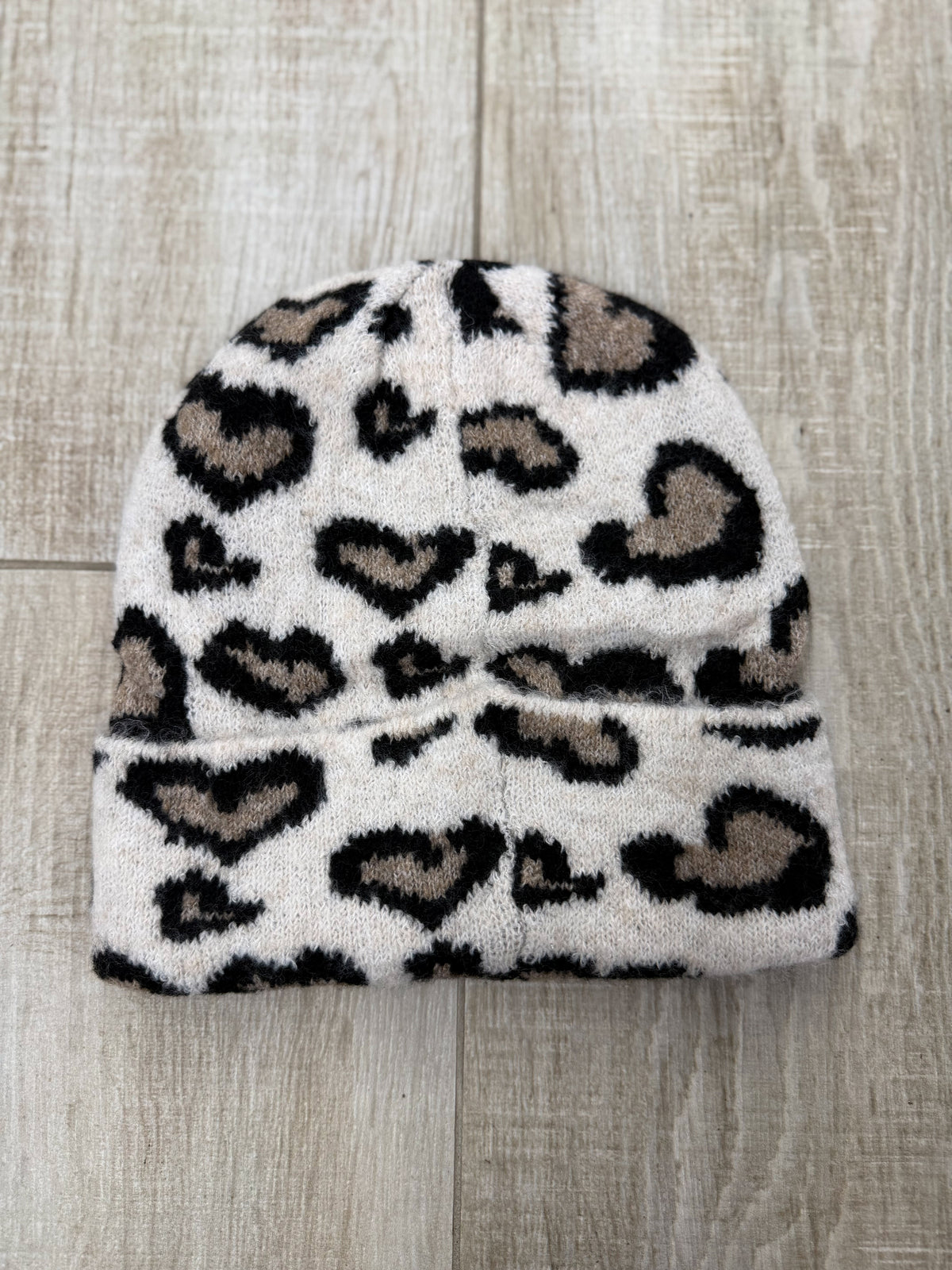 Mütze im Leoprint