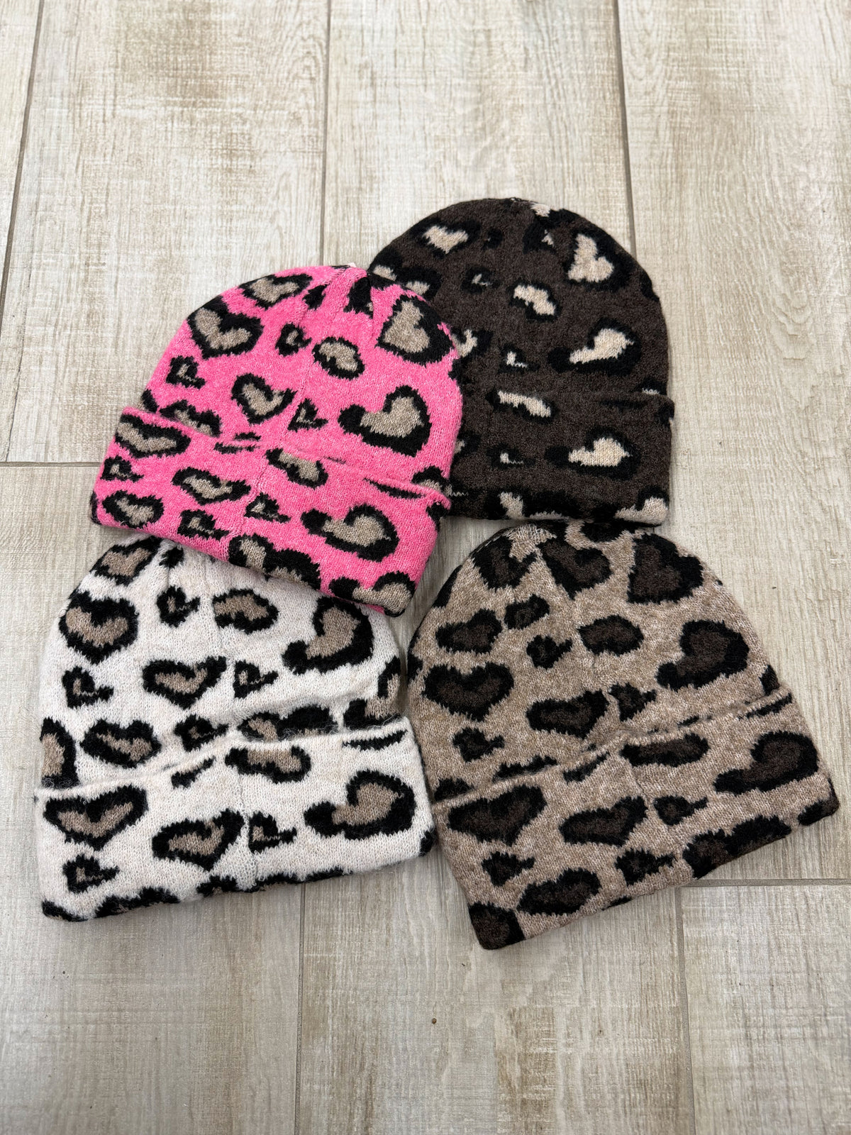 Mütze im Leoprint
