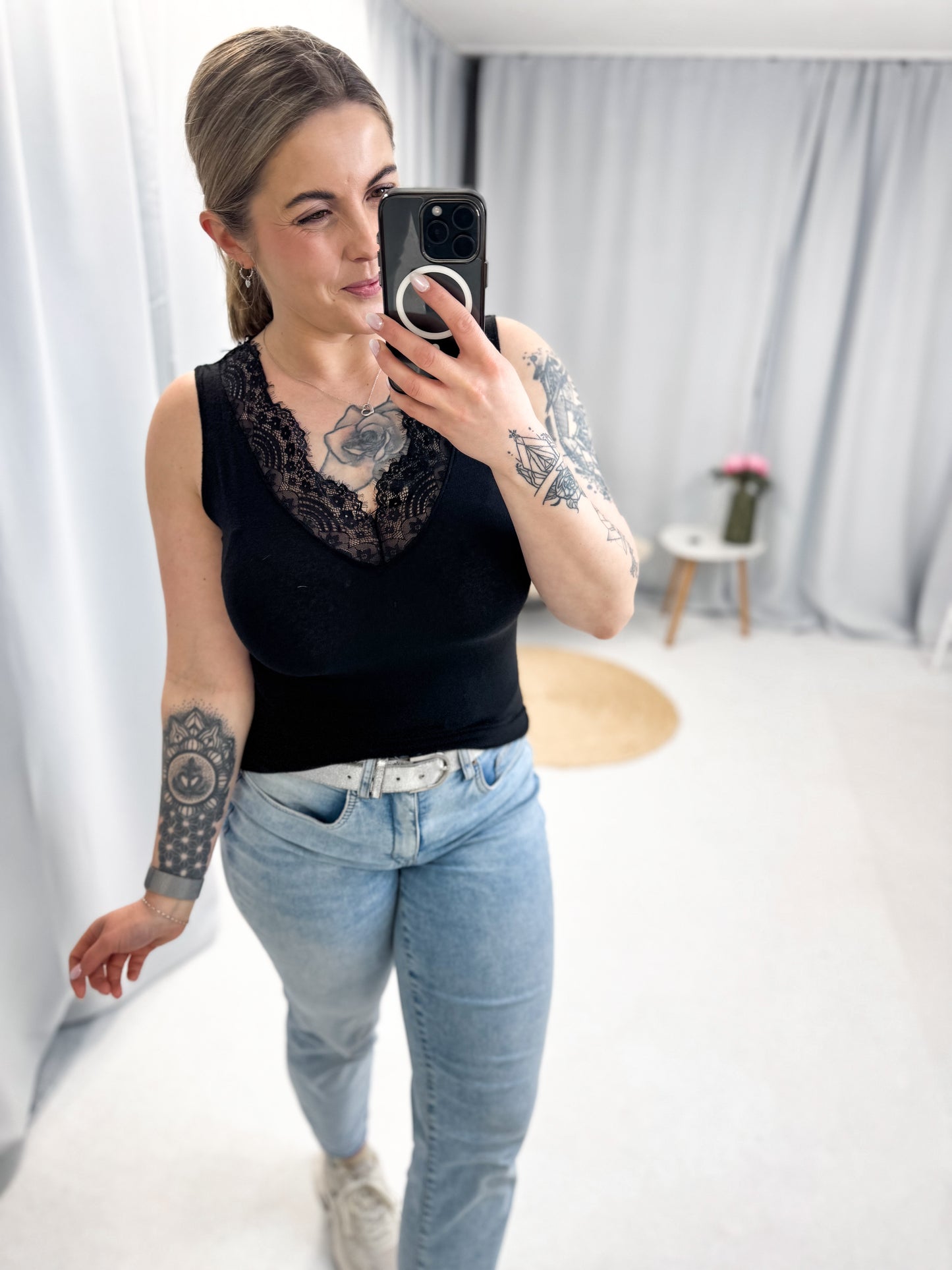 Top Joline, mit spitze und Cashmere Anteil (70154)