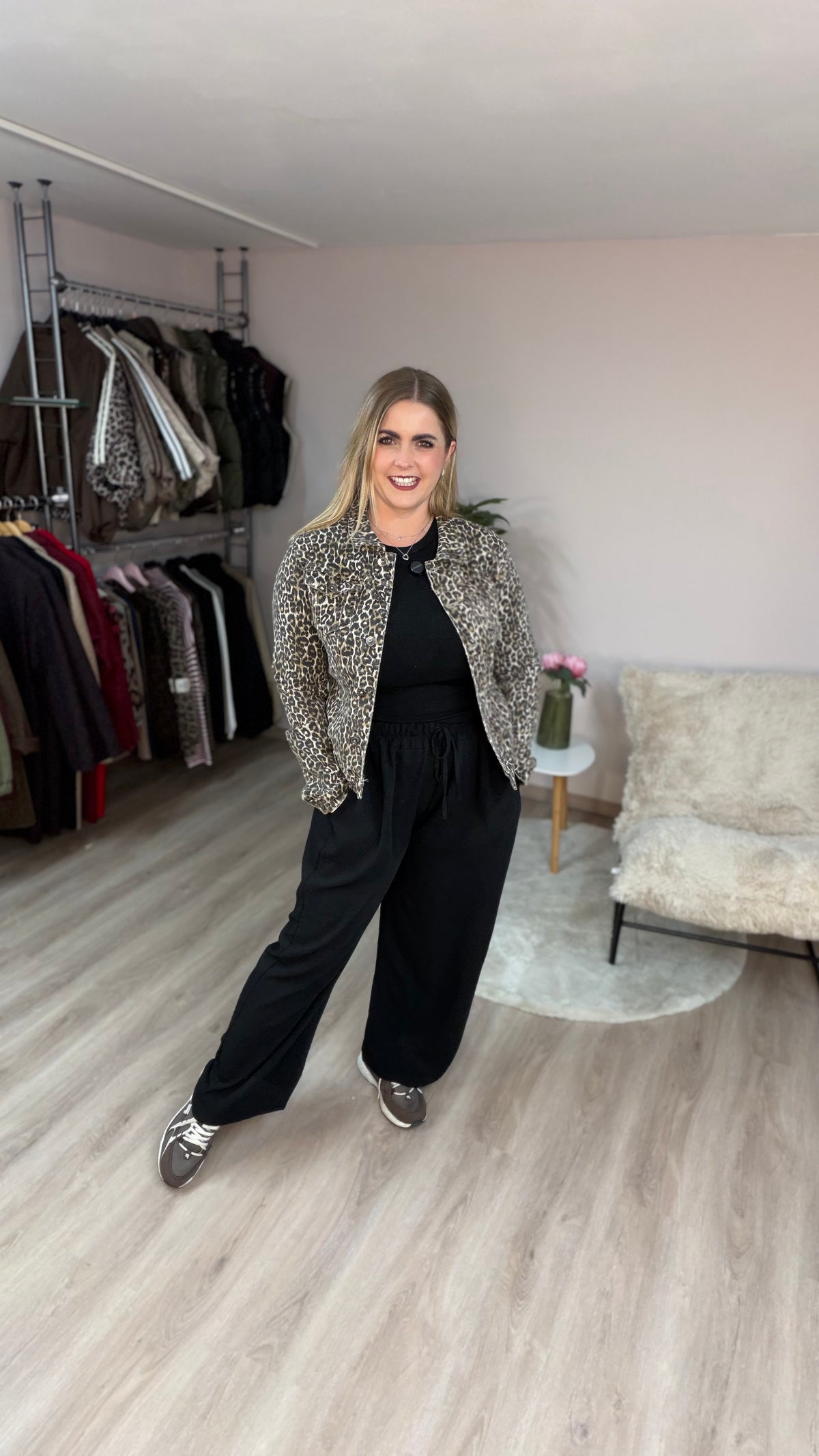 Jeansjacke im Leoprint (63844)