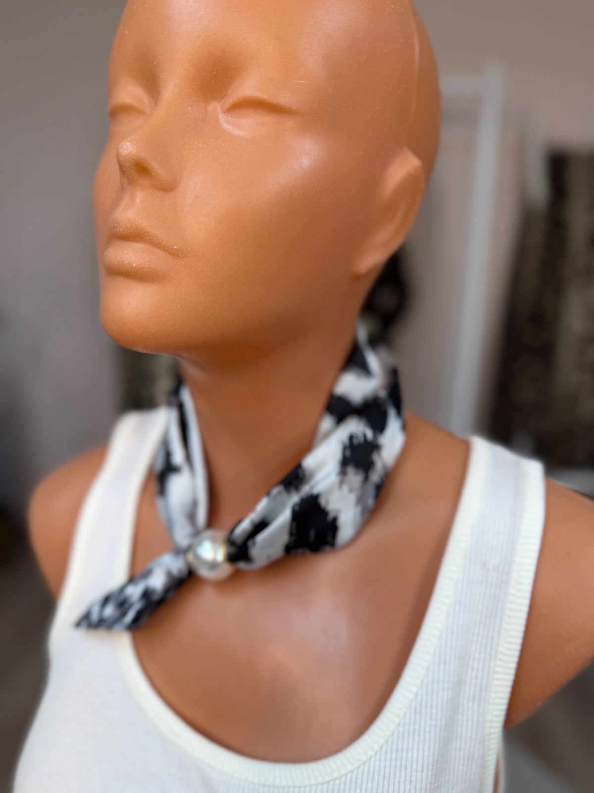 Schal mit Magnetverschluss - Leoprint 70333
